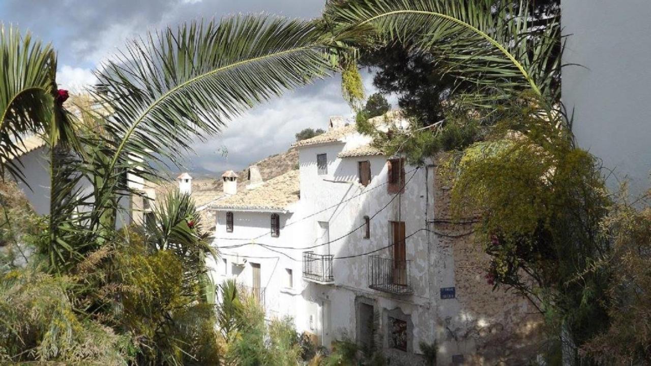 Casa En La Plaza, Hinojares - Ideal For Exploring The Area Bagian luar foto
