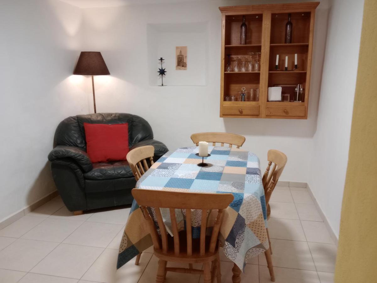 Casa En La Plaza, Hinojares - Ideal For Exploring The Area Bagian luar foto