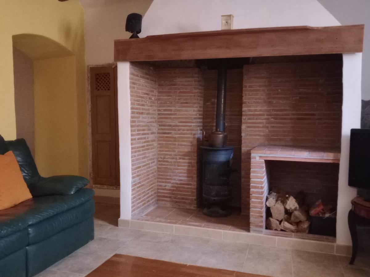 Casa En La Plaza, Hinojares - Ideal For Exploring The Area Bagian luar foto